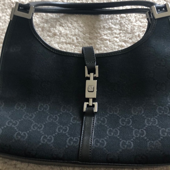 Gucci Handbags - Gucci vintage purse Gucci Handbags - Gucci vintage purse